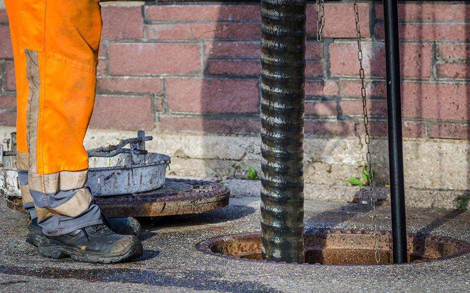 déboucher une canalisation de wc Les Lilas